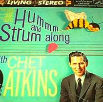 Chet Atkins : Hum & Strum Along with Chet Atkins